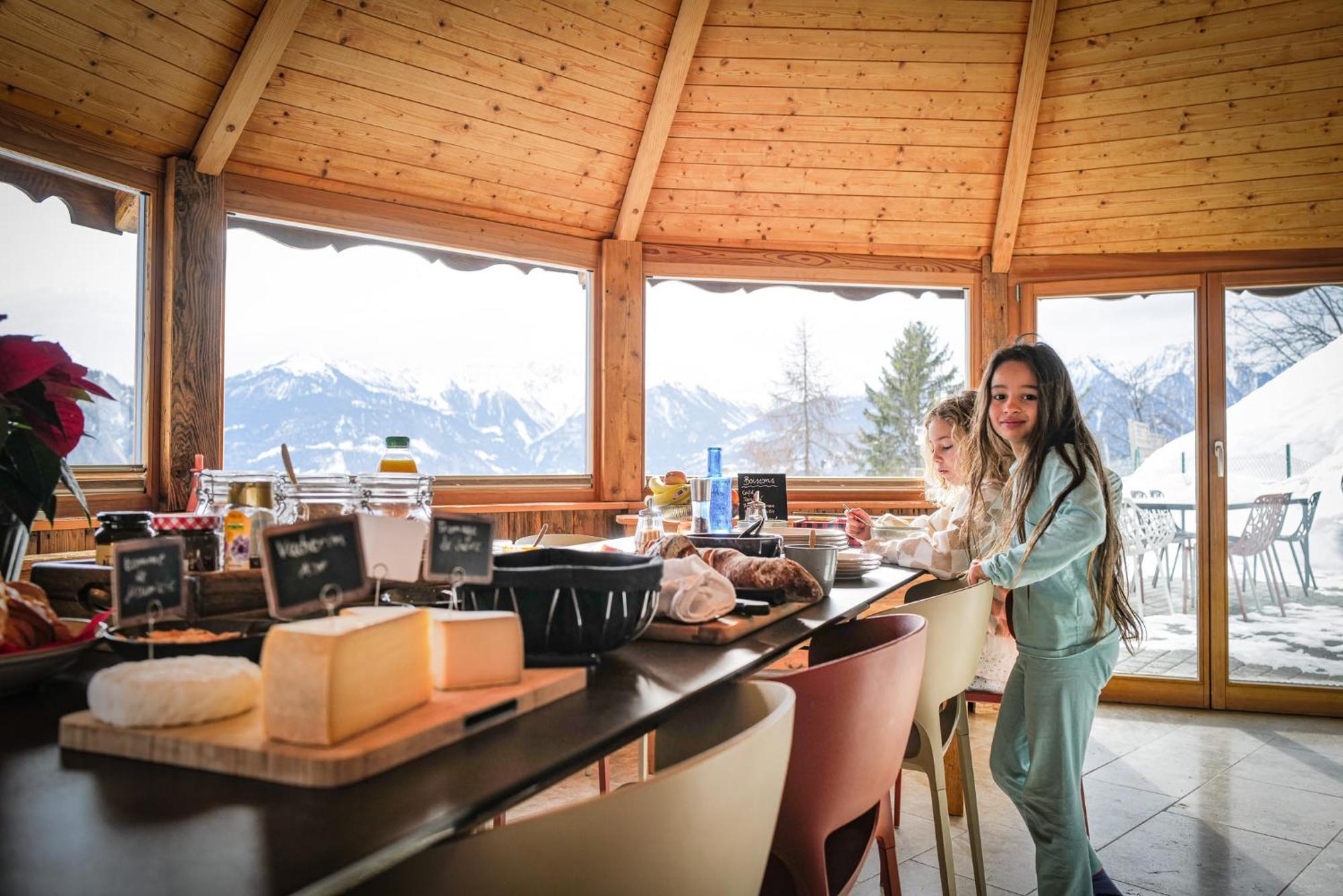 Chalet 4 Saisons โอวรอนนาซ ภายนอก รูปภาพ